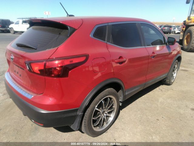JN1BJ1CPXJW164779 Nissan Rogue Sport S