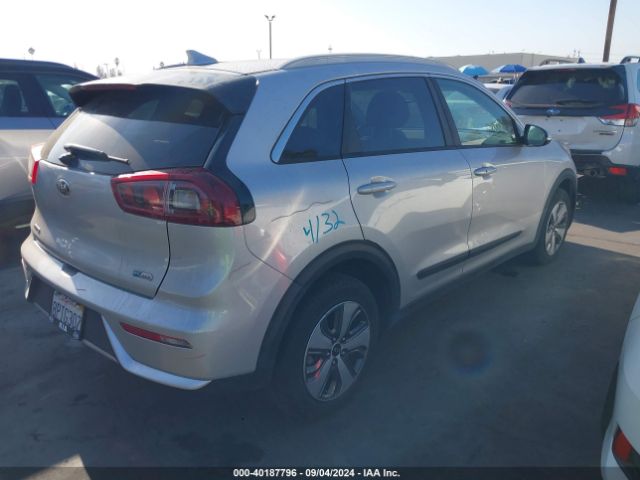 KNDCC3LC1K5340064 KIA NIRO EX