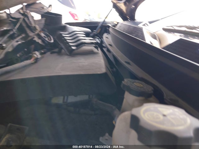 Chevrolet Traverse 1lt 2019 1GNERGKW5KJ259416 Image 10