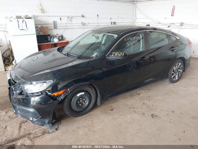 Honda CIVIC EX 2018 19XFC2F75JE000702 Image 2