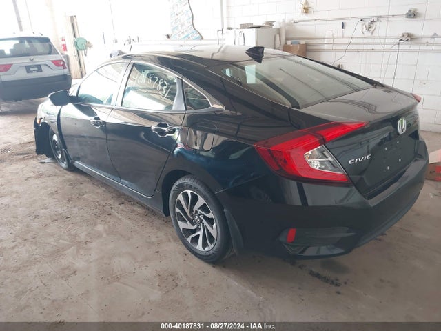 Honda CIVIC EX 2018 19XFC2F75JE000702 Image 3