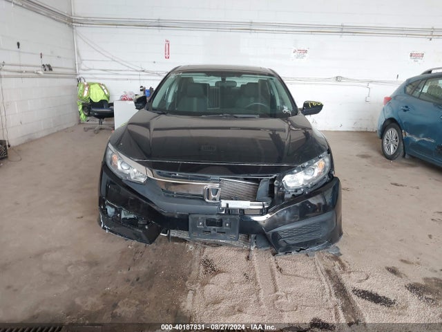 Honda CIVIC EX 2018 19XFC2F75JE000702 Image 6