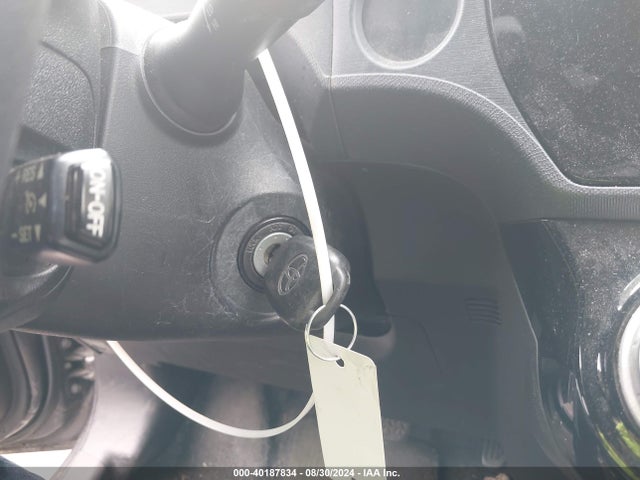 Toyota Prius C Two 2015 JTDKDTB37F1101187 Image 11