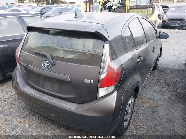 Toyota Prius C Two 2015 JTDKDTB37F1101187 Image 4