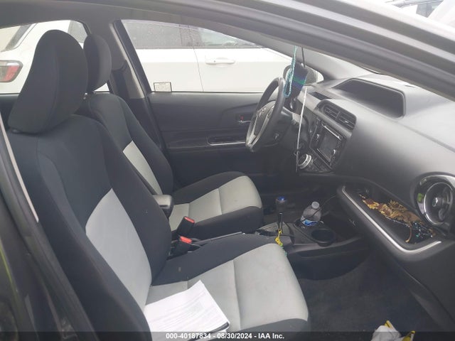 Toyota Prius C Two 2015 JTDKDTB37F1101187 Image 5