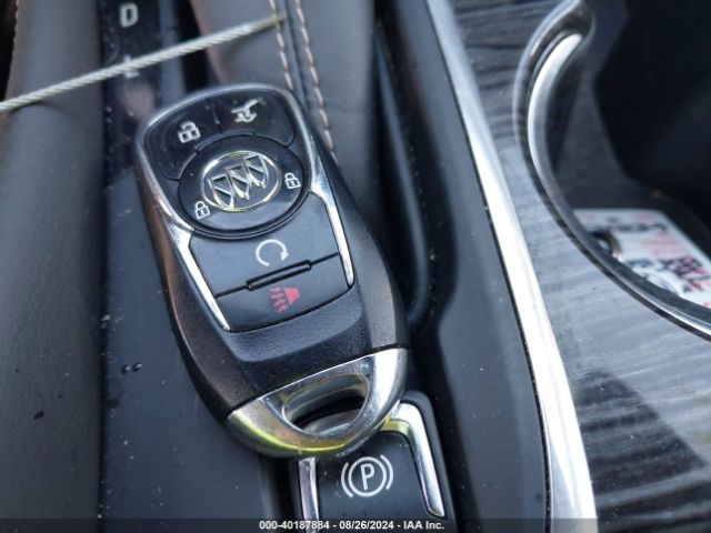 LRBFXDSA5HD192943 Buick Envision Essence