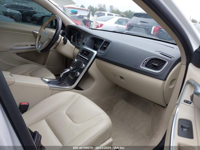 YV126MFK0G2395605 Volvo S60 T5 Drive-e Premier