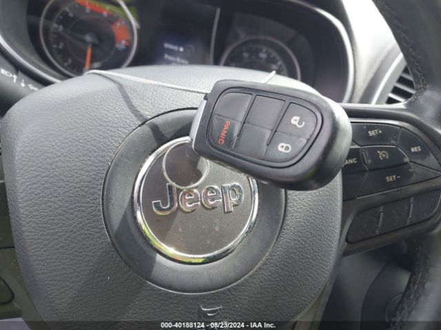 1C4PJMBXXKD227673 Jeep Cherokee Trailhawk 4x4