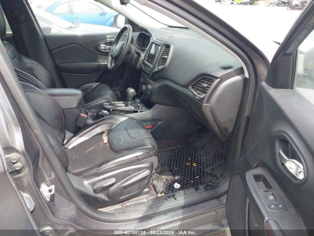 1C4PJMBXXKD227673 Jeep Cherokee Trailhawk 4x4