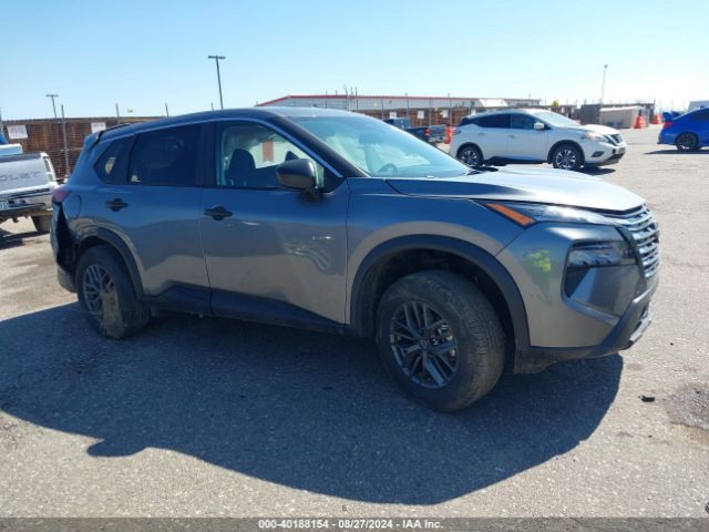 5N1BT3AA4RC684017 Nissan Rogue S Fwd