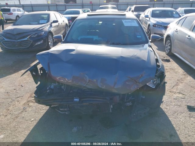 1VWBA7A37JC003465 Volkswagen Passat 2.0t Se