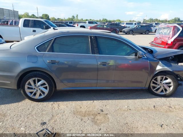 1VWBA7A37JC003465 Volkswagen Passat 2.0t Se