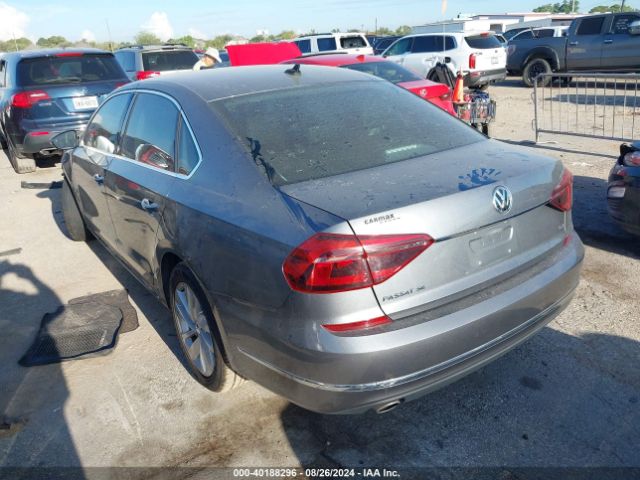 1VWBA7A37JC003465 Volkswagen Passat 2.0t Se