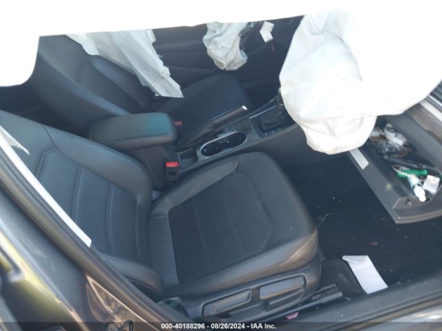 1VWBA7A37JC003465 Volkswagen Passat 2.0t Se