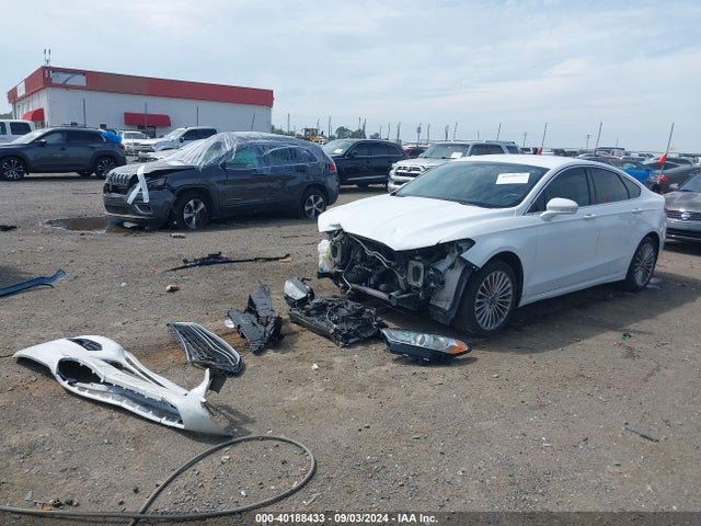 Ford Fusion Titanium 2016 3FA6P0K92GR207880 Image 2