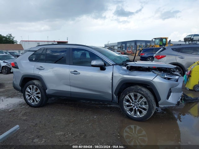 Toyota Rav4 Xle Premium 2023 2T3C1RFV3PC247070 Image 13