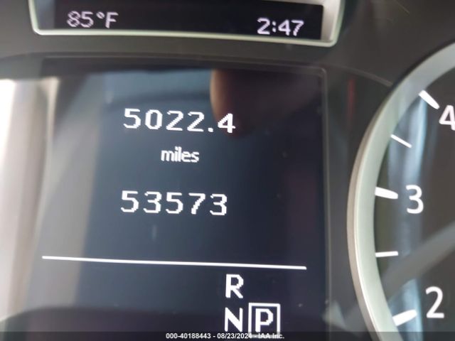 SJKCH5CR9JA060039 Infiniti Qx30 Luxury
