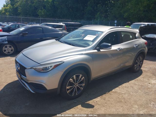 SJKCH5CR9JA060039 Infiniti Qx30 Luxury
