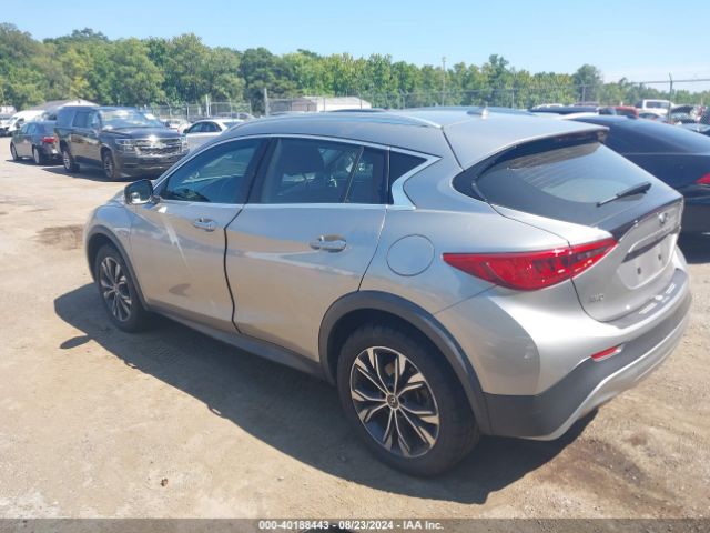 SJKCH5CR9JA060039 Infiniti Qx30 Luxury