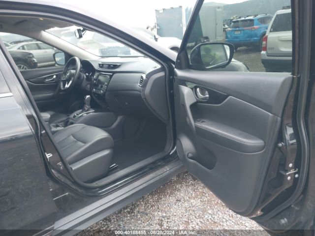 5N1AT2MV1JC742822 Nissan Rogue Sl