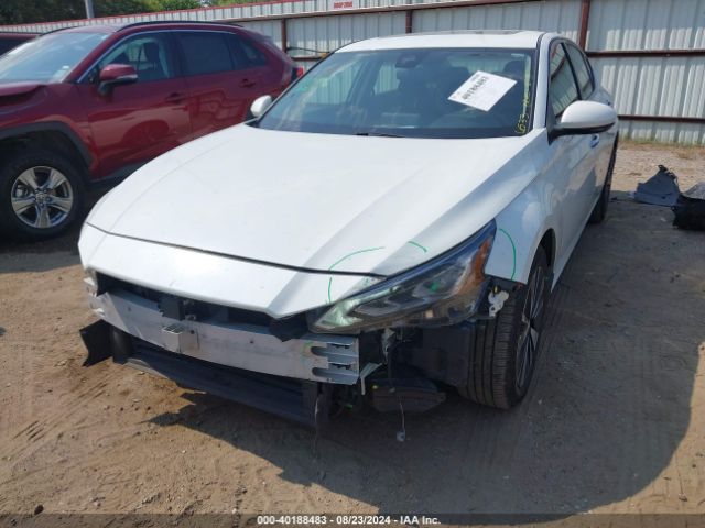 1N4BL4DW0NN403109 Nissan Altima Sv Intelligent Awd