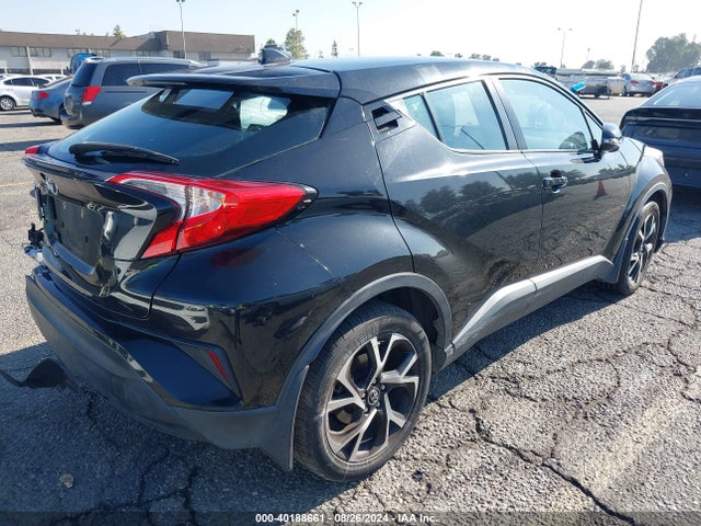 Toyota C-HR XLE 2018 NMTKHMBX2JR054562 Image 4
