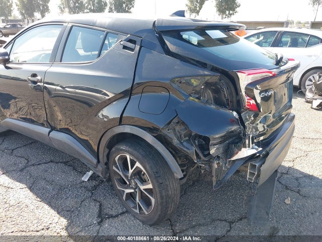 Toyota C-HR XLE 2018 NMTKHMBX2JR054562 Image 6