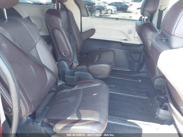 Toyota Sienna Platinum 2022 5TDESKFC0NS053296 Image 8