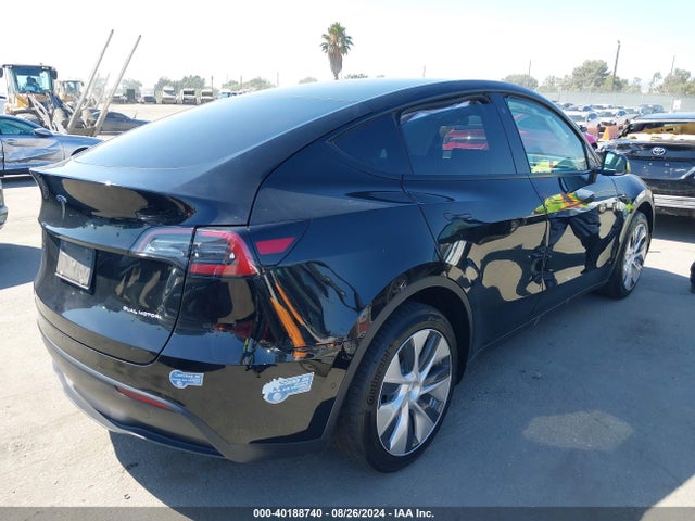 2021 TESLA MODEL Y 5YJYGDEE9MF204393 Photo 3