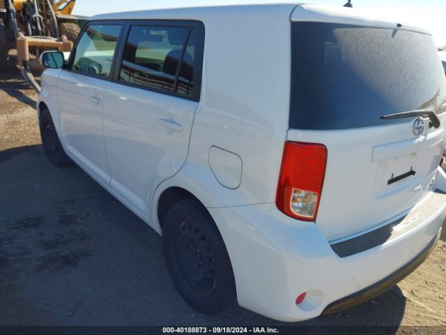 JTLZE4FE7FJ075630 Scion XB