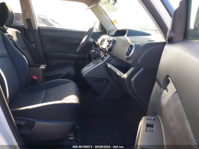 JTLZE4FE7FJ075630 Scion XB