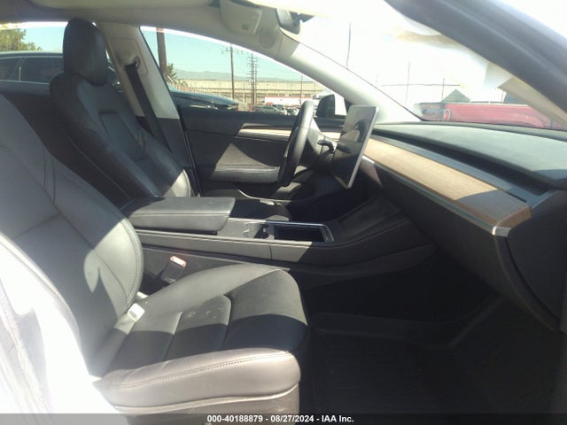 2023 TESLA MODEL 3 5YJ3E1EA4PF403724 Photo 4