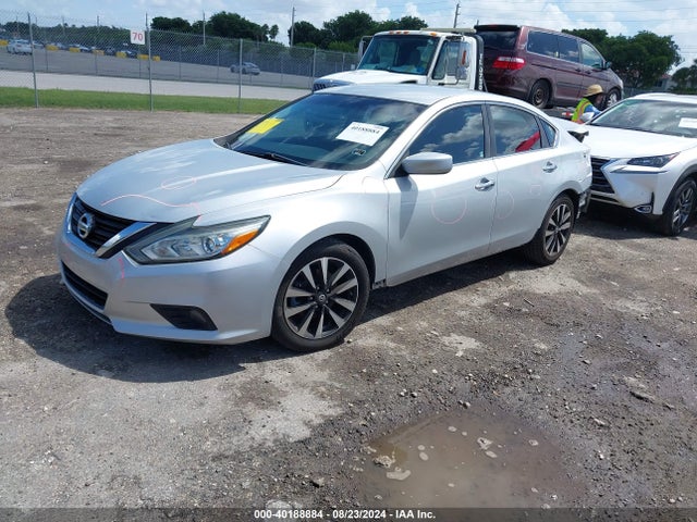 Nissan Altima 2.5 Sv 2018 1N4AL3AP4JC118762 Image 2