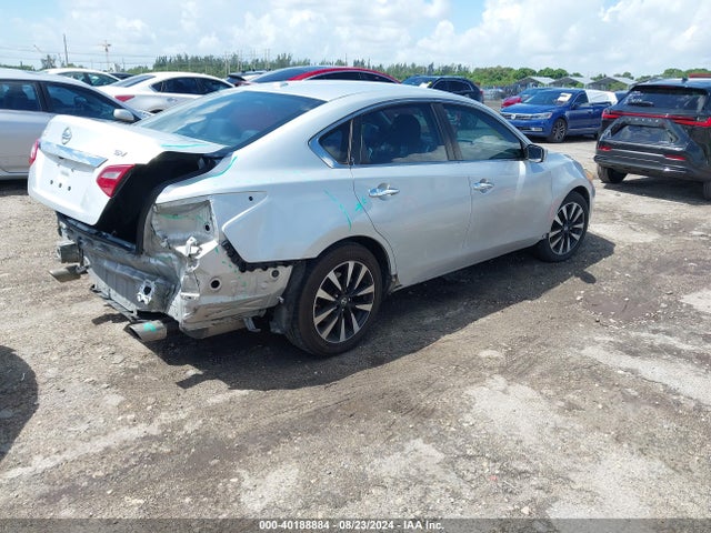 Nissan Altima 2.5 Sv 2018 1N4AL3AP4JC118762 Image 4