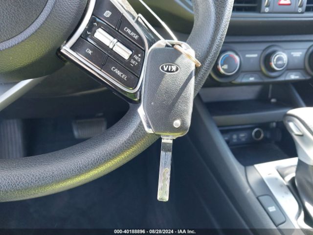3KPF24AD1ME301225 KIA FORTE FE