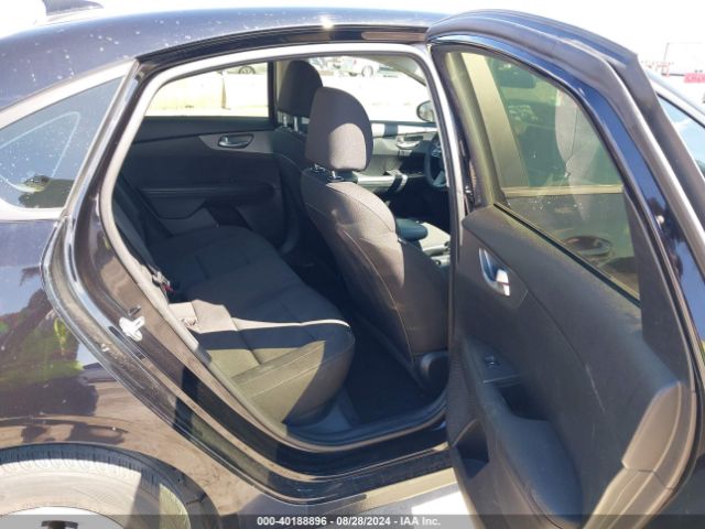 3KPF24AD1ME301225 KIA FORTE FE