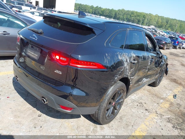 2018 JAGUAR F-PACE SADCK2GX8JA329230 Photo 3