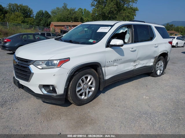 Chevrolet Traverse 1lt 2018 1GNERGKW1JJ100732 Image 2