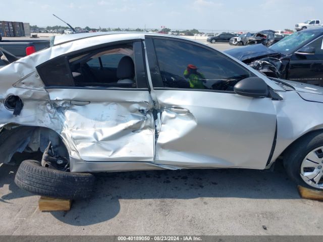 1G1PA5SH7E7474563 Chevrolet Cruze Ls Auto