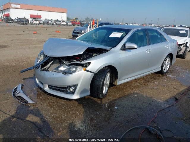 Toyota CAMRY SE 2014 4T1BF1FKXEU447162 Image 2