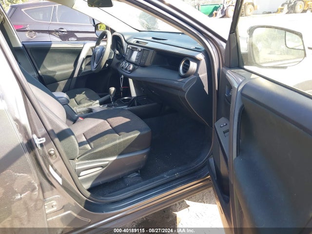Toyota RAV4 LE 2017 JTMBFREV4HD204238 Image 5