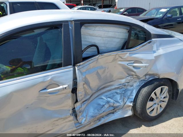 3N1AB8BV7MY288068 Nissan Sentra S Xtronic Cvt
