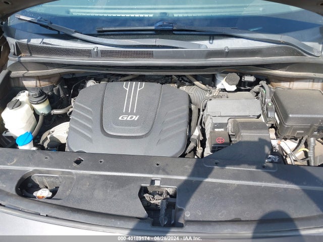 KIA SEDONA LX 2016 KNDMB5C19G6111022 Image 10