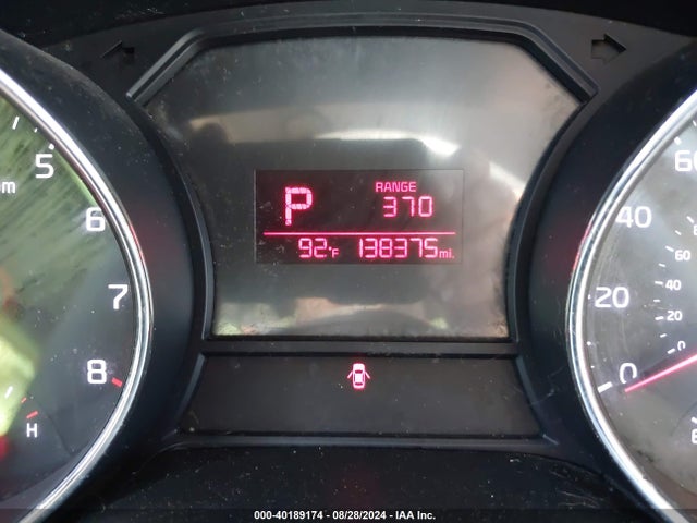 KIA SEDONA LX 2016 KNDMB5C19G6111022 Image 16