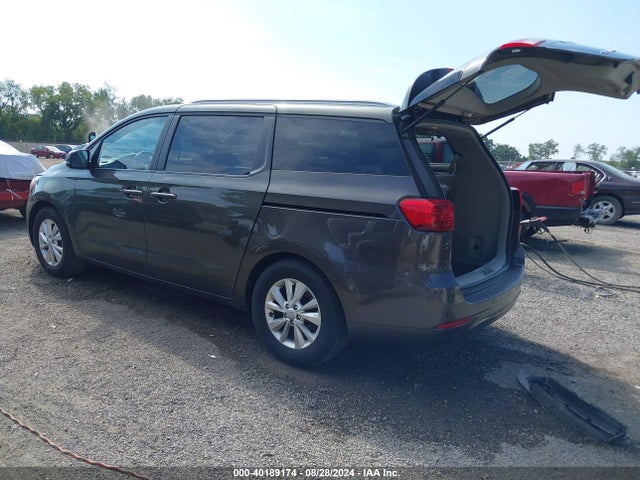 KIA SEDONA LX 2016 KNDMB5C19G6111022 Image 3