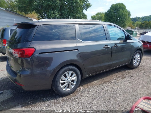 KIA SEDONA LX 2016 KNDMB5C19G6111022 Image 4