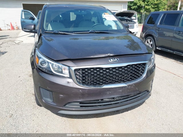 KIA SEDONA LX 2016 KNDMB5C19G6111022 Image 6