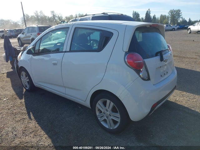 Chevrolet Spark 1lt Auto 2014 KL8CD6S94EC564541 Image 3