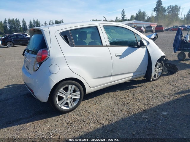 Chevrolet Spark 1lt Auto 2014 KL8CD6S94EC564541 Image 4