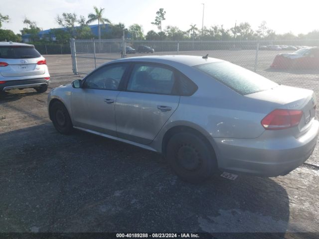 1VWAP7A36EC011735 Volkswagen Passat 2.5l S